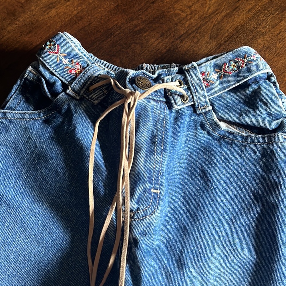 Jeans - Picture 2 of 2